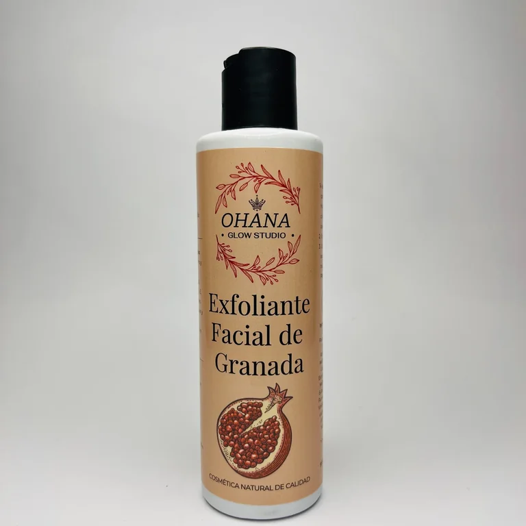 Exfoliante facial natural de granada OHANA Glow Studio