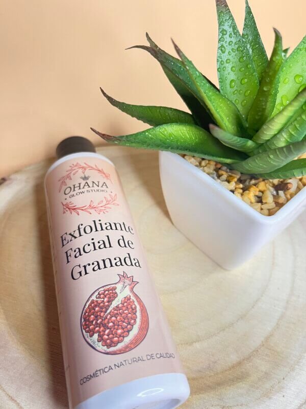 Exfoliante facial de granada natural